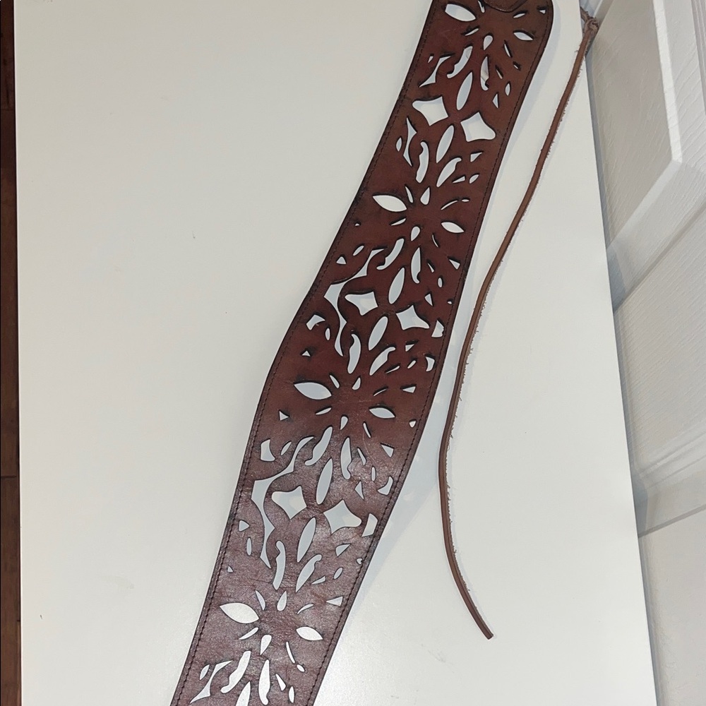 Abercrombie & Fitch Brown Floral Cutout Leather Waist Belt - Picture 4 of 4